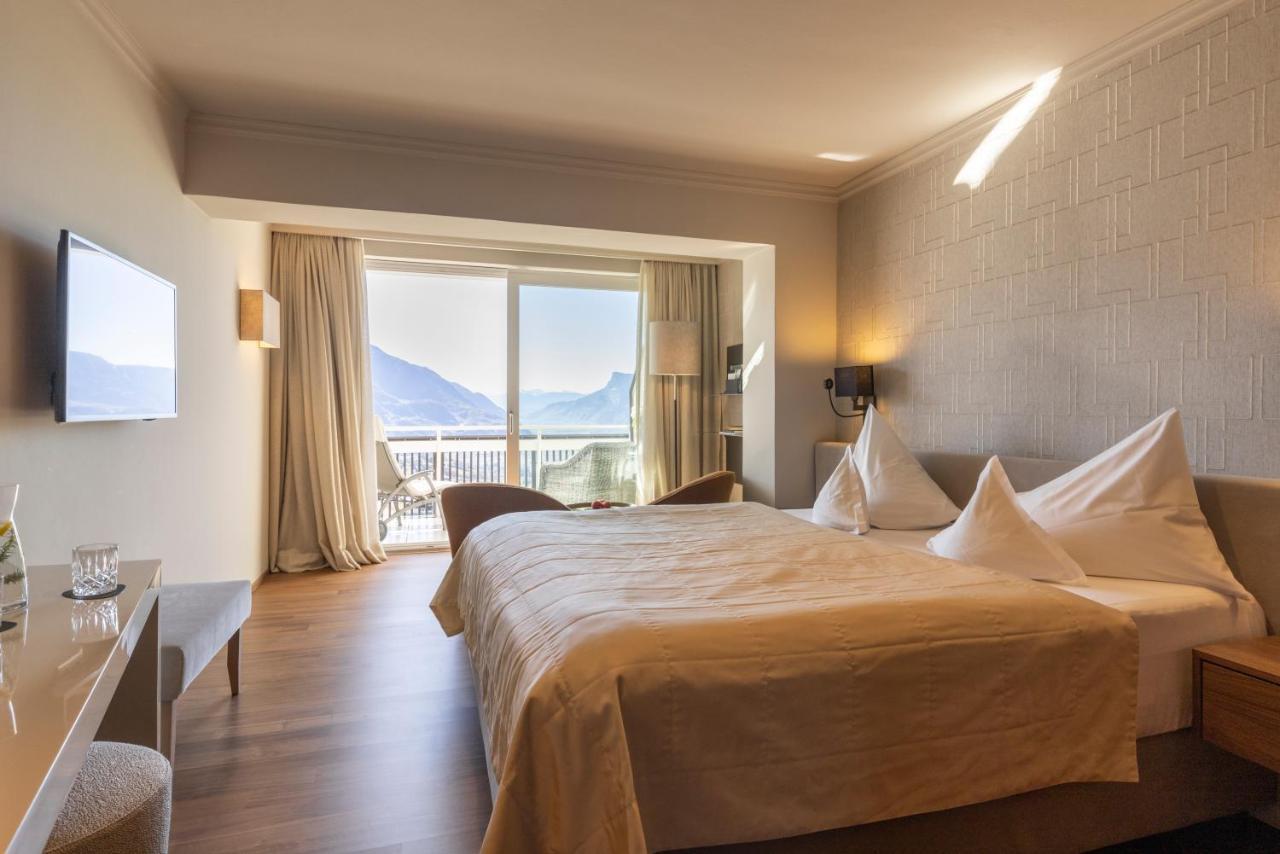 Hotel Patrizia ティローロ エクステリア 写真