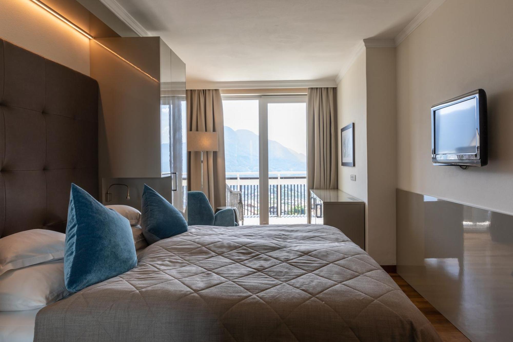 Hotel Patrizia ティローロ エクステリア 写真