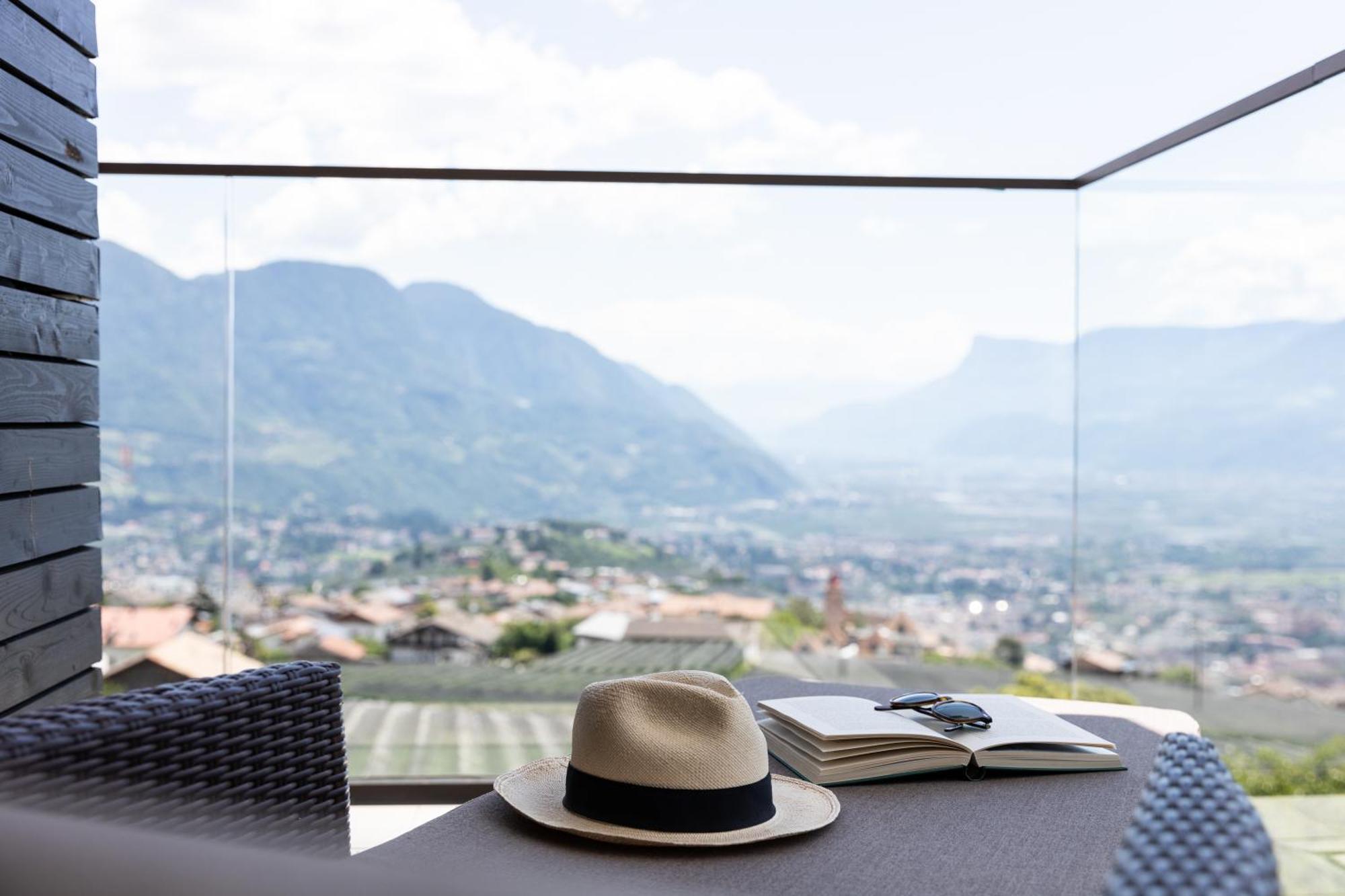 Hotel Patrizia ティローロ エクステリア 写真