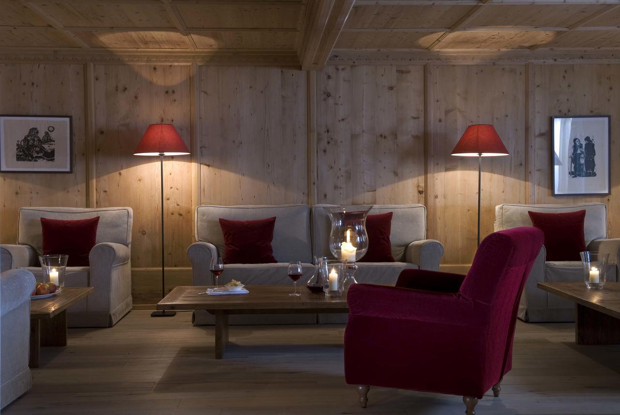 Hotel Patrizia ティローロ エクステリア 写真